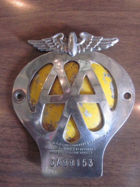 1945　AAビンテージカーバッジ　　　　　　　　　　　　　　　　　　　　　　　