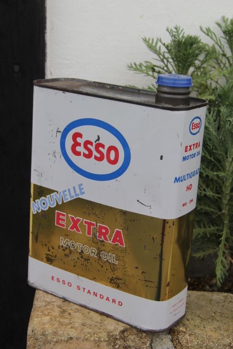 Esso Extra ビンテージオイル缶 - BURN-UPS!