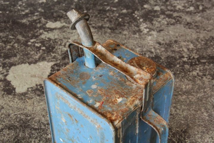 画像: VALOR,バーラー,エッソブルー　vintage　灯油携行缶　　　　　　　　　　　　　　　　　　　　　　　　　　　　　　　　　　　　
