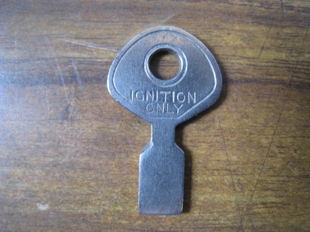 画像: Vintage　Lucas　key