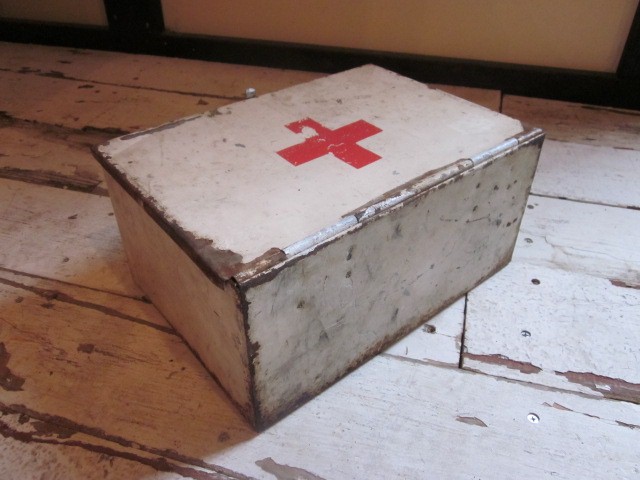 Vintage First Aid BOX,ビンテージ,救急箱 - BURN-UPS!