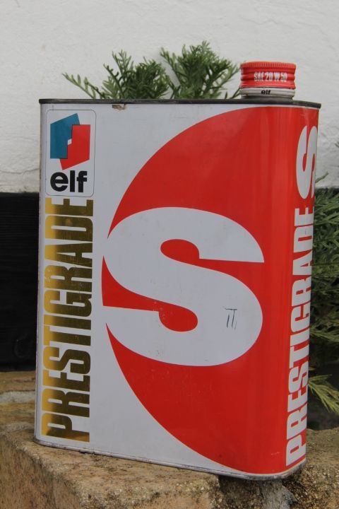 画像: ELF　ビンテージオイル缶　　　　　　　　　　　　　　　　　　　　　　　　　　　　　　　　　　　　　　　