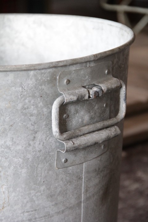 画像: antique tin  アンティーク　ブリキゴミ箱　gabagecan/rubbishbin　送料無料
