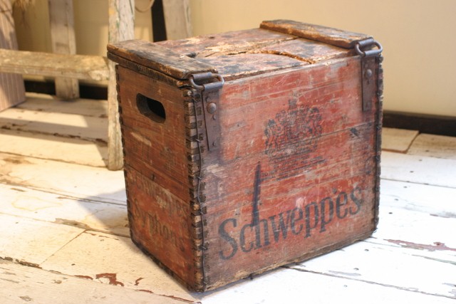 画像: Schweppes　BOX　　　　　　　　　　　　　　　　　　　　　　　　　　