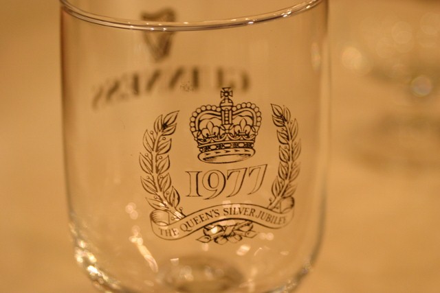 画像: ビンテージＧＵＩＮＮＥＳＳ,ギネス,1977エリザベス戴冠記念グラスグラス
